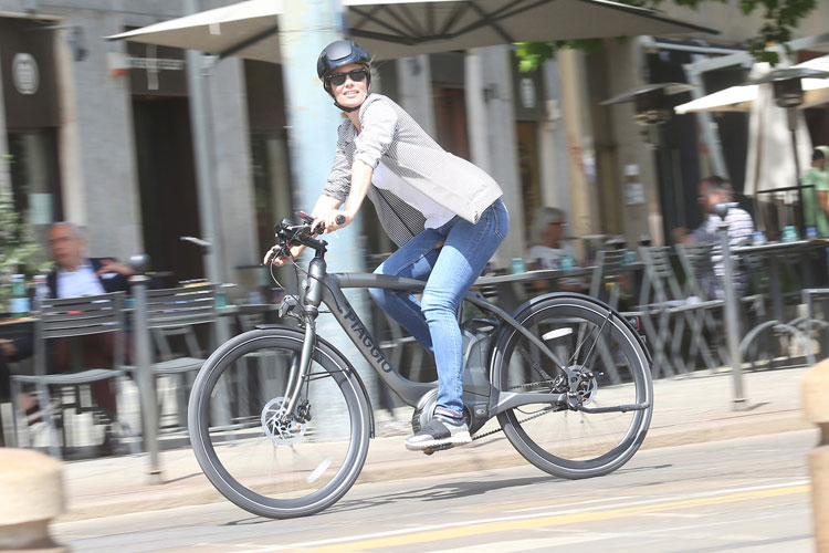 google e-bike fahrrad alarmanlage zeigen