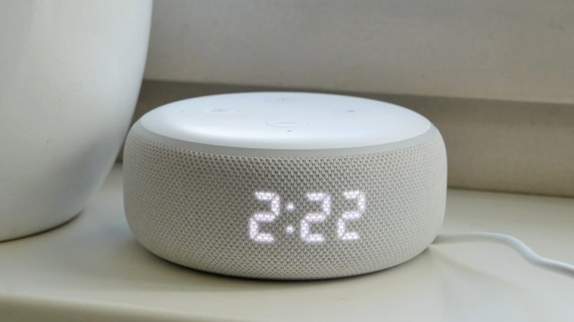 Test Echo Dot Mit Uhr Wecker Und Temperaturanzeige
