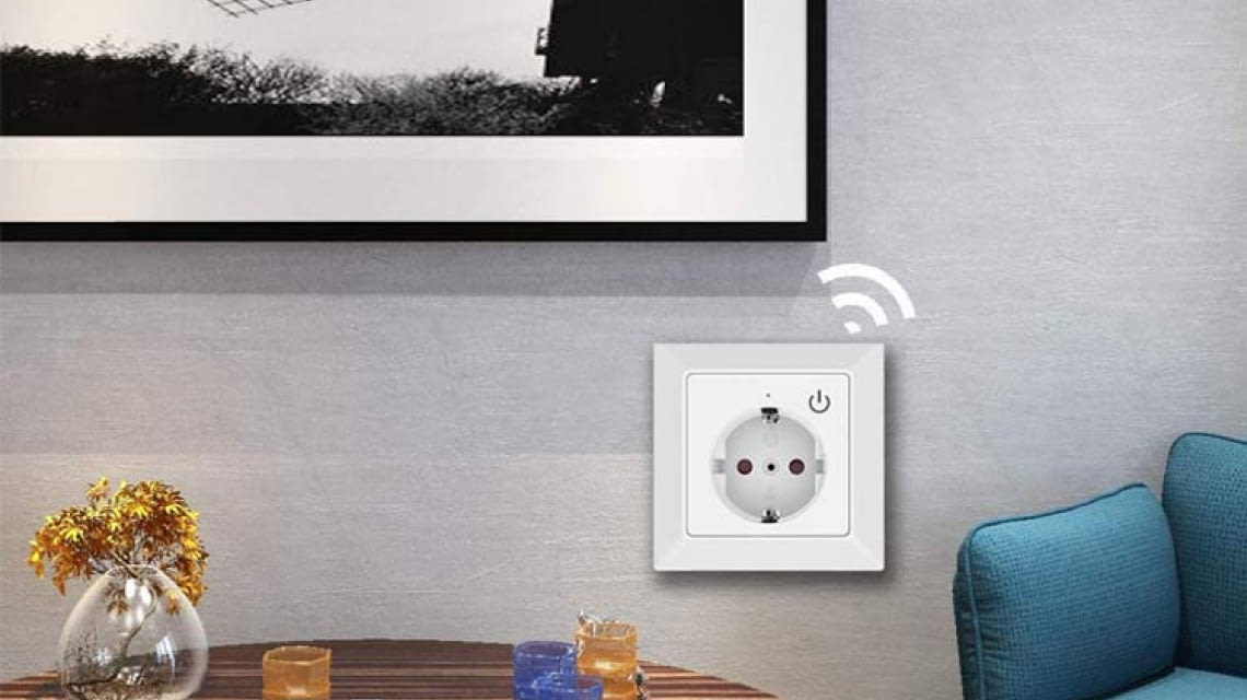 Luminea Home Control Schaltbare Steckdose USB: WLAN-Steckdose, 2 USB-Ports,  App, für Alexa, Google Assistant, Siri (USB Netzteil)