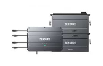 SolarFlow wird einfach mit nur einem Stecker installiert