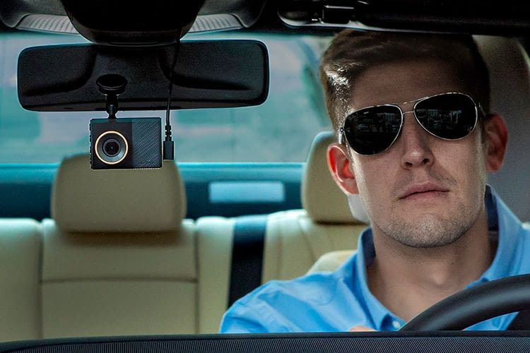 Garmin Dash Cam 55 bietet neben Notfallaufnahmen eine Vielzahl von Assistenz-Funktionen an