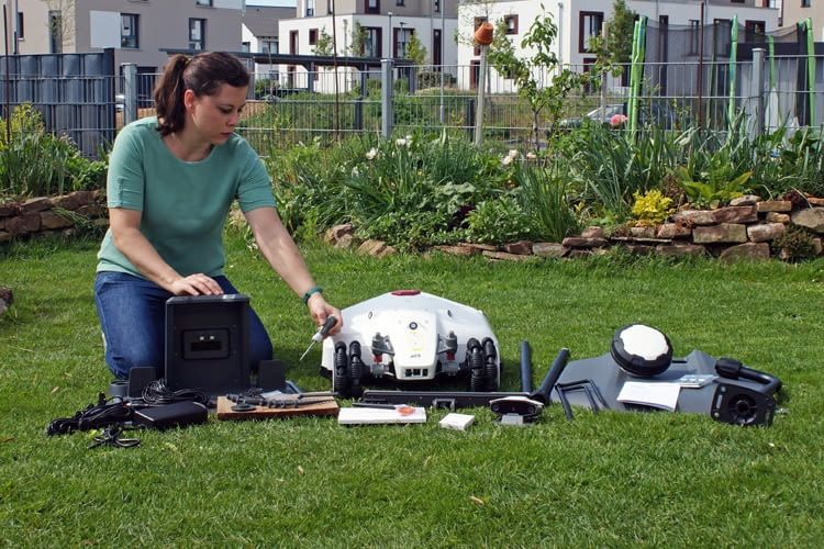 Mammotion liefert das für den Aufbau nötige Werkzeug direkt mit