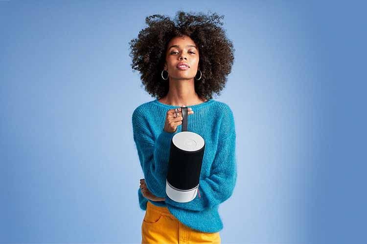 Libratone hat mit dem Libratone ZIPP 2 einen portablen Alexa-Lautsprecher mit Bluetooth und WLAN im Angebot