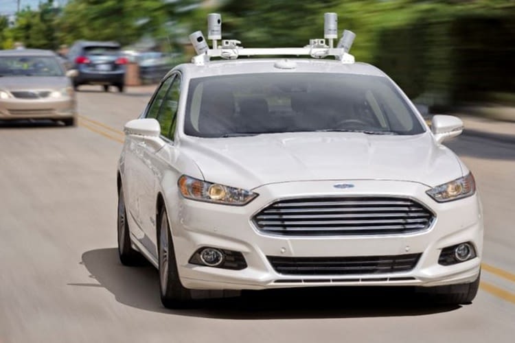 Neben alternativen Fortbewegungsoptionen plant Ford, bis 2021 ein fahrerloses Auto auf den Markt zu bringen