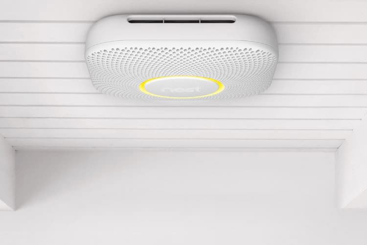 Der Google Nest Protect Rauch- und CO-Melder sorgt für ein hohes Sicherheitsgefühl