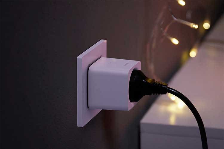 Der Philips Hue Smart Plug basiert auf den ZigBee-Funkstandard, unterstützt aber auch Bluetooth