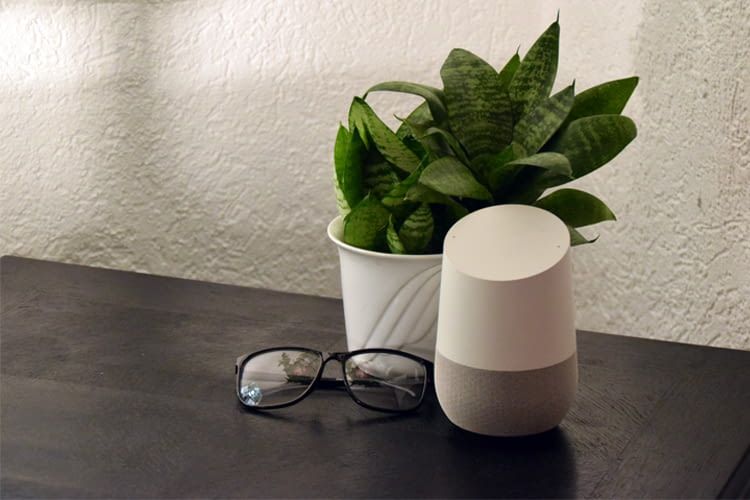 Wir haben die englische und die deutsche Google Home Version getestet