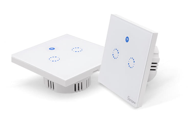 Mit dem Sonoff T1 EU WLAN-Lichtschalter können Smart Home Nutzer die Beleuchtung per App steuern