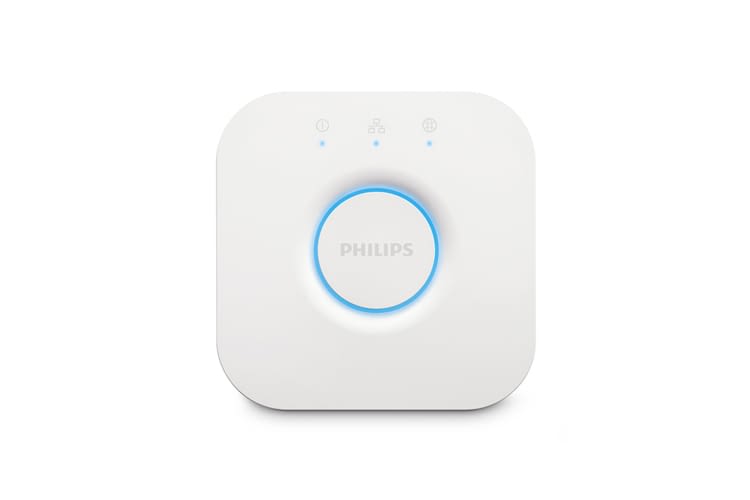 Die Philips Hue Bridge dient als Schaltzentrale für bis zu 50 kompatible Lampen
