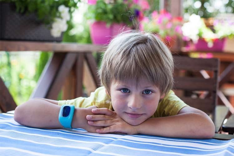 Kinder Smartwatches geben den Eltern kleiner Abenteurer ein sicheres Gefühl