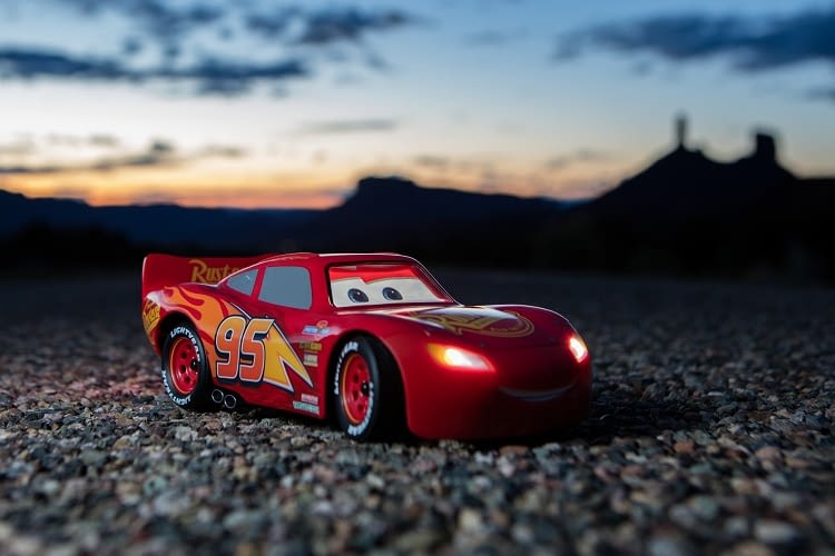 Lightning McQueen erobert nun auch echte Straßen