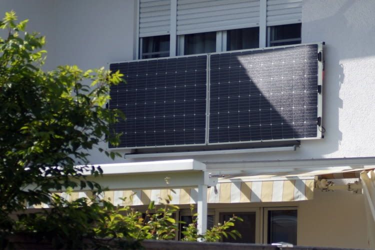 Ein Balkonkraftwerk kann auch bei Teilverschattung noch Strom produzieren