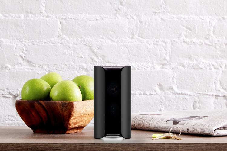 Das Canary Smart Home Sicherheits-System mit vielen Sensoren