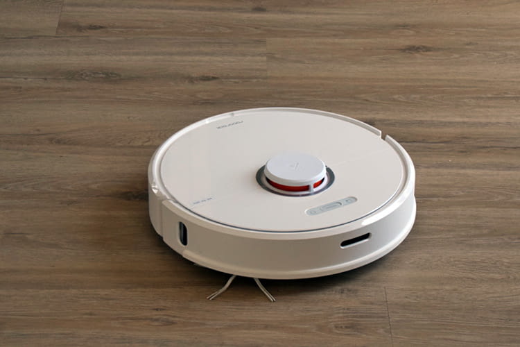 Wir haben Xiaomi Roborock S6 auf verschiedenen Böden getestet