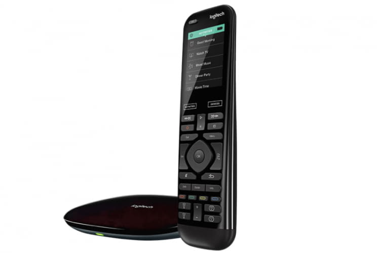 Abbildung einer Logitech Harmony inklusive Hub