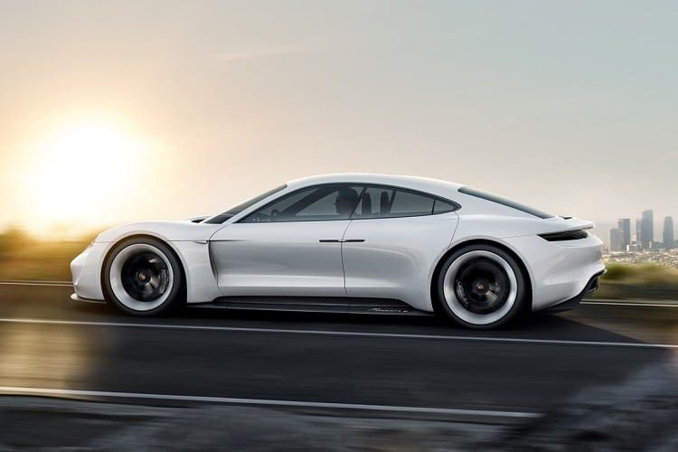 Mission E, das erste Sports Car mit Elektroantrieb, kommt 2019 auf den Markt
