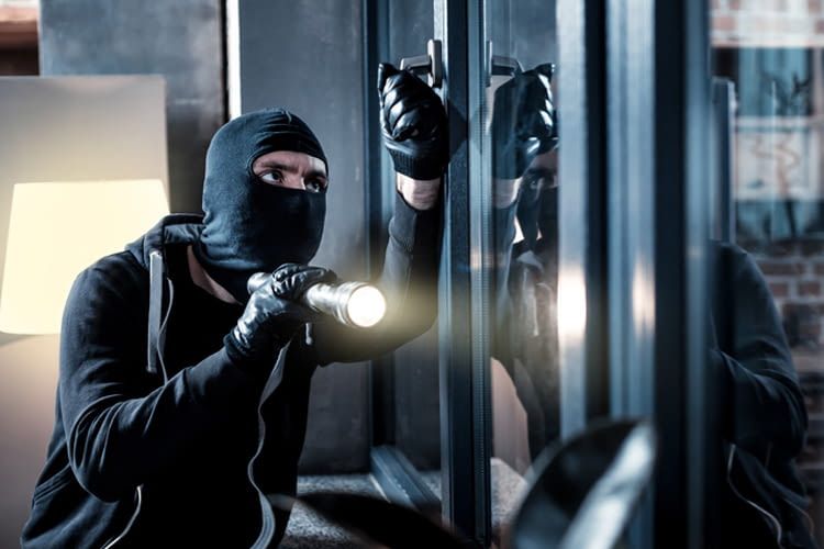 Einbrecher nutzen selbst kurze Abwesenheit (z. B. für einen Einkauf) schnell aus