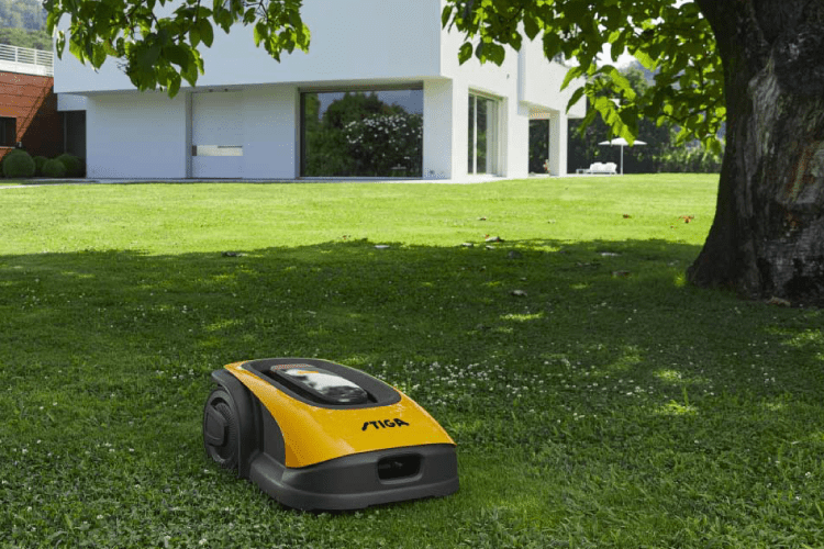 Der drahtlose Mähroboter STIGA A 1500 ist bei den tink Deals im Angebot