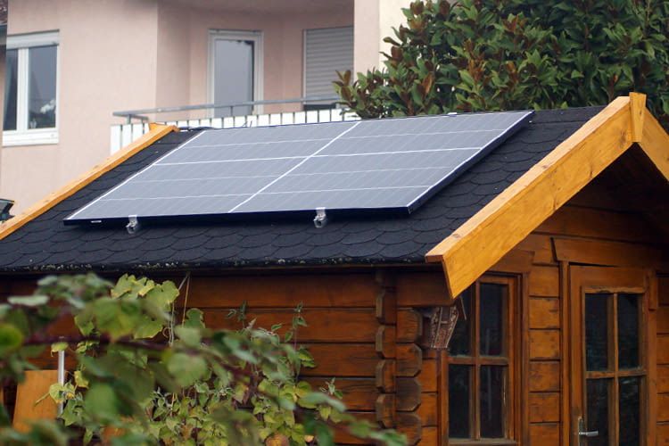 410W Balkonkraftwerk Komplettset inkl. 410W Solarmodul, Hoymiles HMS 400W  Wechselrichter, Schuko Stecker - Enprove Solar GmbH