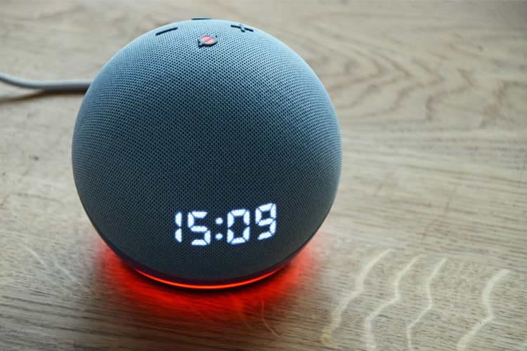 Der rote Lichtring wirkt auf viele Alexa Nutzer erst einmal sehr irritierend