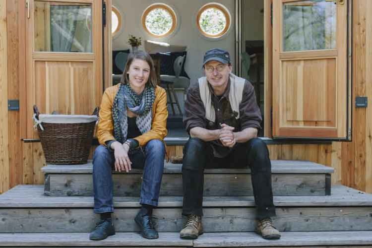 Die Wohnwagon-Gründer Theresa Steiniger und Christian Frantal
