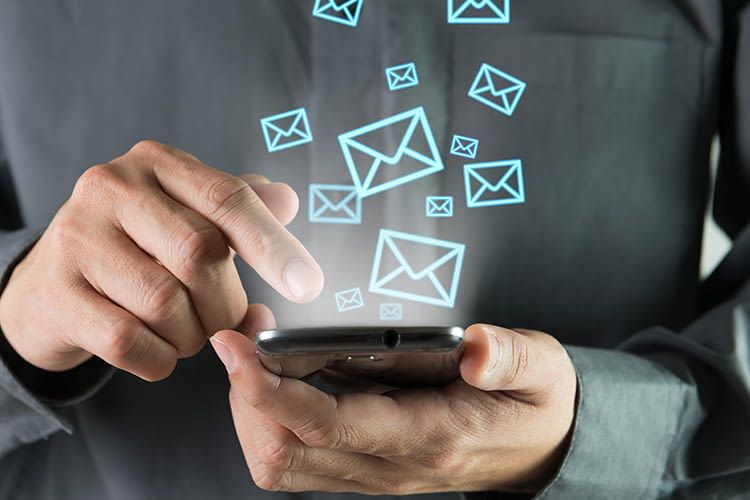 Amazons Sprachassistentin Alexa erweitert ihre Kommunikationsfähigkeiten um den Versand von SMS