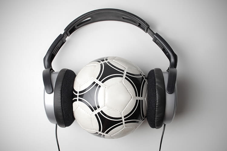 Abonnenten von Amazon Music Unlimited hören alle Spiele der 1. und 2. Bundesliga werbefrei live