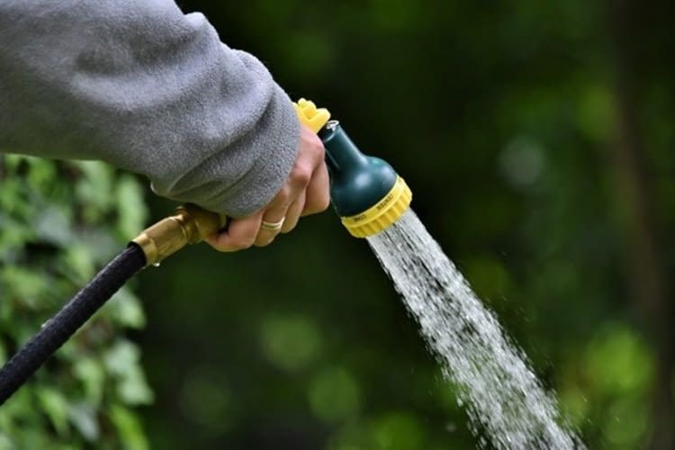Es ist gar nicht so schwer, seinen Garten nachhaltig mit tollen Produkten auszustatten