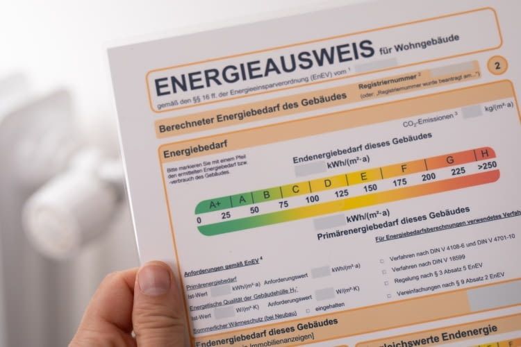 Als Eigentümer ist ein Energieausweis von Nöten