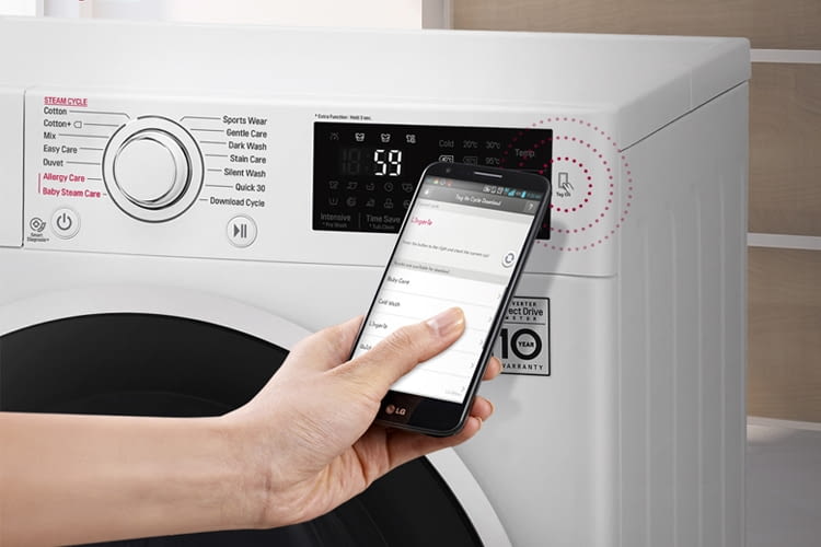 Dank NFC Tag-On-Funktion können am Smartphone gewählte Funktionen auf die Waschmaschine übertragen werden