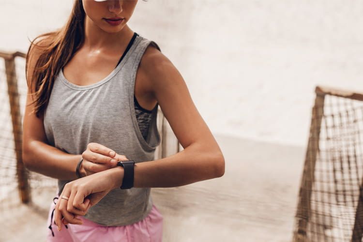Mit einem Fitness-Tracker lassen sich Trainingsfortschritte besonders einfach messen