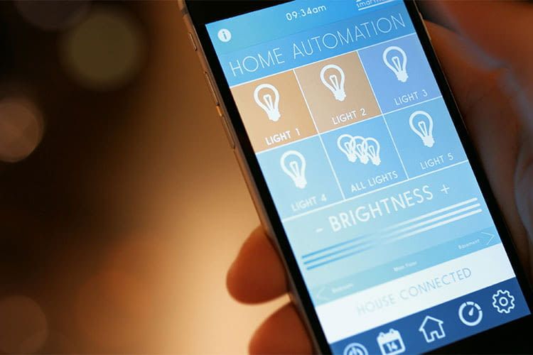 Lichter per Smartphone steuern erhöht den Wohnkomfort