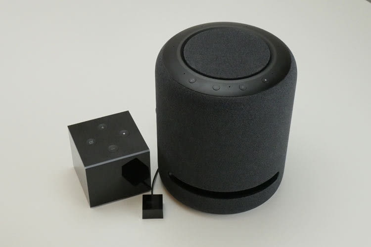 Amazon Echo Studio und Fire TV Cube (2. Generation) lassen sich zu einem Heimkinosystem verbinden