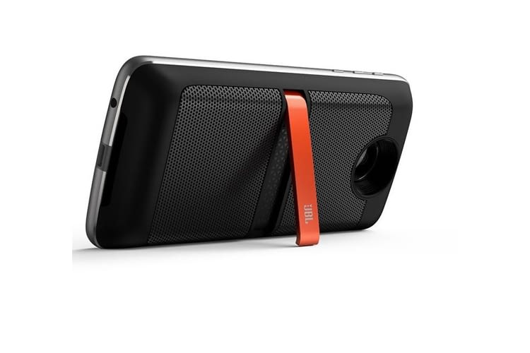 Motorola spricht mit Amazons Stimme