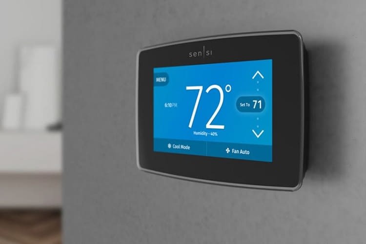 Sensi Touch Wi-Fi Thermostat ist mit iPad, Tablet oder iPhone steuerbar