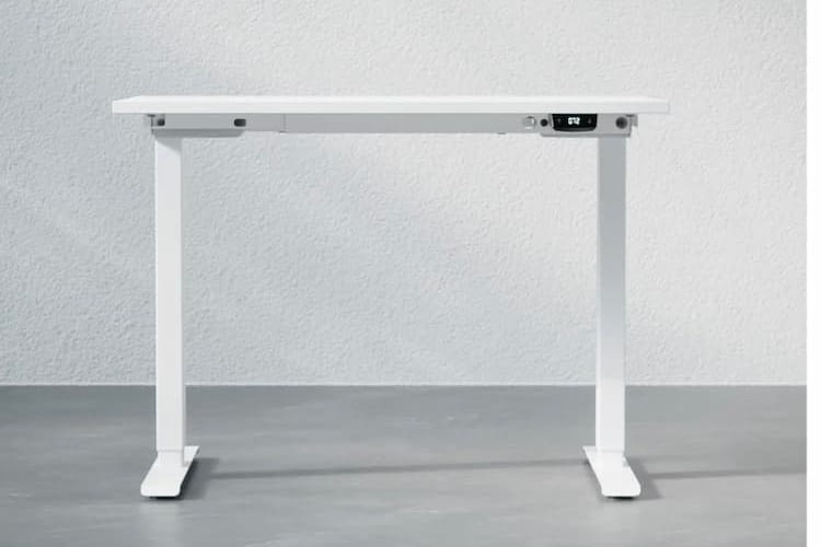Höhenverstellbarer Schreibtisch