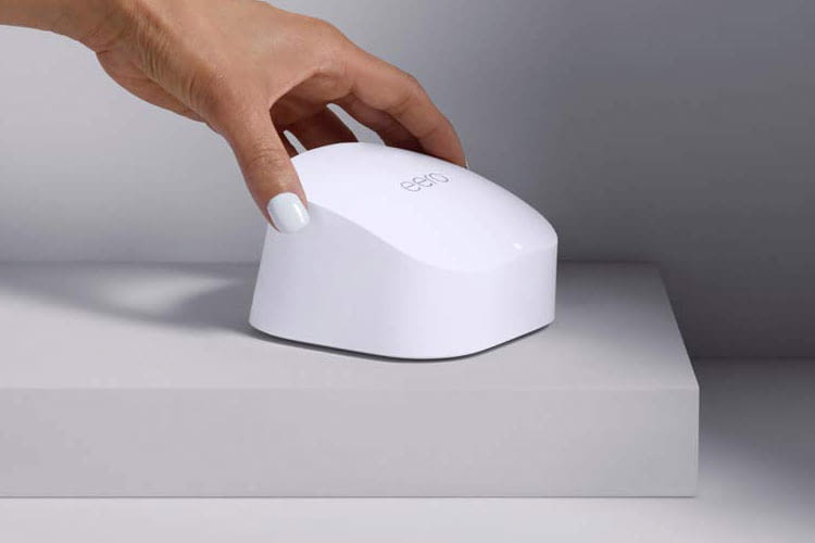 In Sachen Design bleibt sich Amazon mit eero 6 treu und zeigt sich weiterhin schlicht