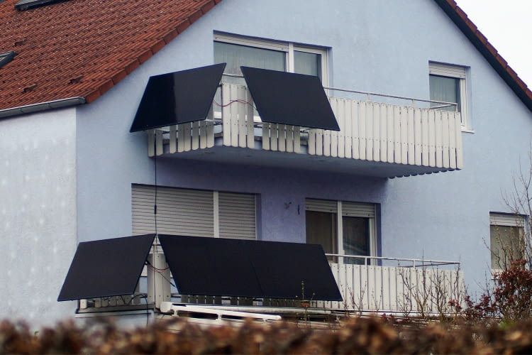 Pro Etage ein Balkokraftwerk ist machbar, erfordert aber eine genaue Kenntniss der Hauselektronik