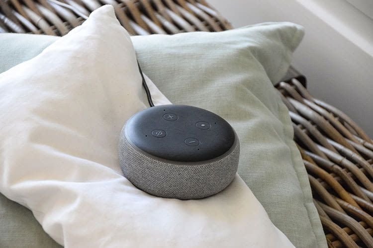 Amazon Echo Dot 3 bietet einen günstigen Einstieg ins sprachgesteuerte Smart Home und jede Menge Entertainment