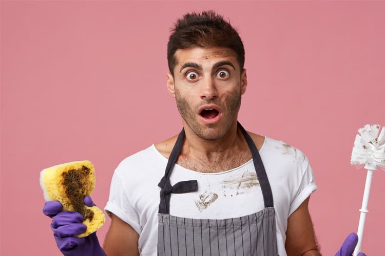 Für den Frühjahrsputz braucht man heute keine Handschuhe mehr, sondern nur noch eine App
