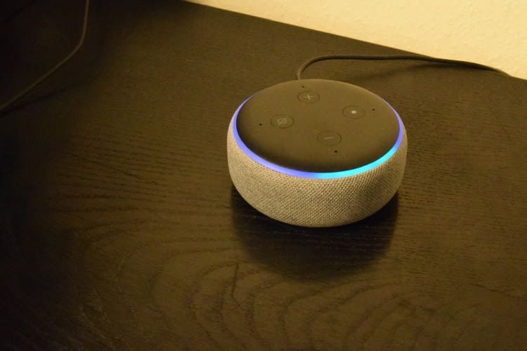 Le abilità di Alexa comprendono anche l'apertura e la chiusura di serrature su richiesta.