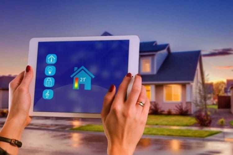 Zu Hause vernetzt durch Smart Home