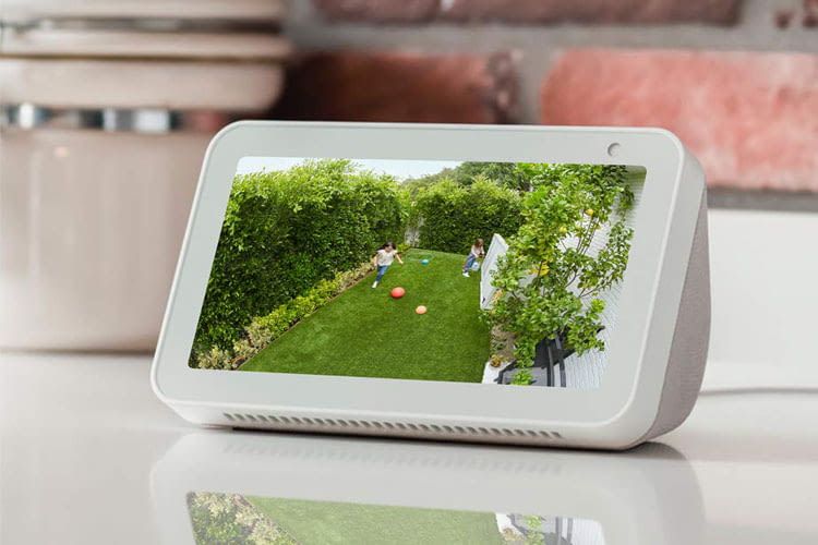 Mit Echo Show und passender Kamera lassen sich unnötige Laufwege vermeiden