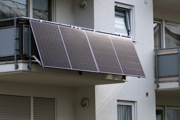 Im Frühling steigt der Solarertrag immer mehr an, erreicht aber noch nicht den Höchststand