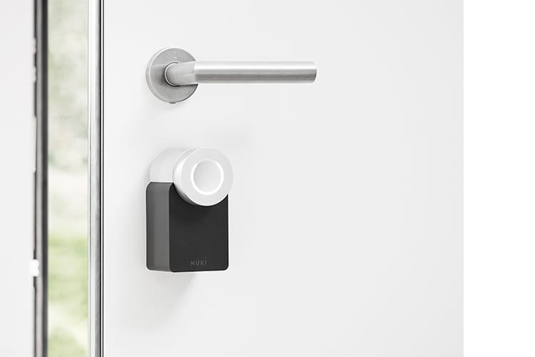 Nuki Smart Lock: Das smarte Türschloss lässt sich einfach mit dem Smartphone öffnen