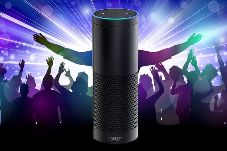 Alexa (mit Amazon Echo) feiert Party in Abwesenheit des Besitzers in Pinneberg