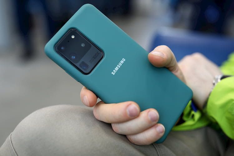 attivare samsung bixby sui telefoni cellulari
