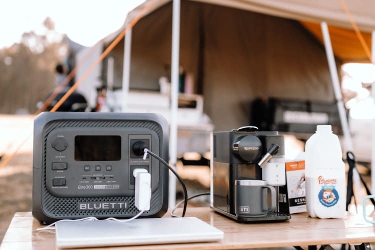 Die neu BLUETTI Elite 300 Powerstation gibt es seit dem 9.März zu kaufen