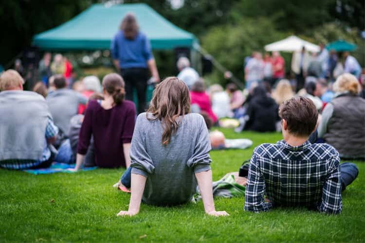 Events in Rostock, Fakten zu Hamburg, Kinoprogramm für Bonn: Alexa weiß Bescheid