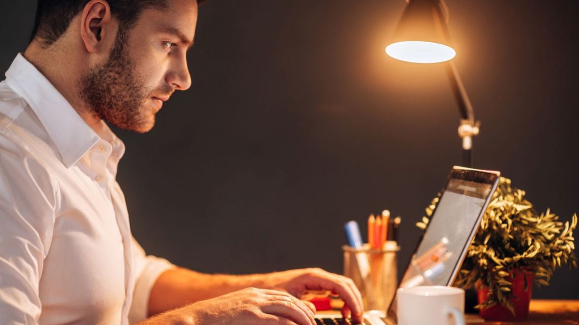 LIFX Blinken Handyakku leer